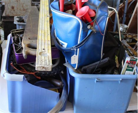 Quantity of tools, with horns, drill, saw, etc
