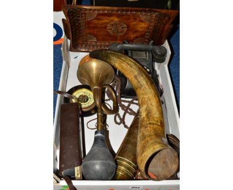 A BOX OF SUNDRY ITEMS to include a brass car horn, a Pyrene brass fire extinguisher, a pair of Black Forest ink wells, a hunt