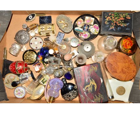 A SELECTION OF DRESSING TABLE ACCESSORIES, to include a Baccarat Buddha perfume bottle containing some perfume, a porcelain a