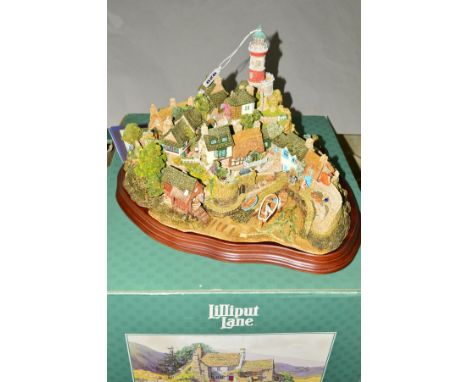 A LARGE BOXED LILLIPUT LANE LIMITED EDITION SCULPTURE, 'Out of the Storm' L2064, No1882/3000, with certificate, leaflet and p