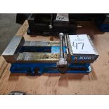 Kurt D688 6" Machine Vise