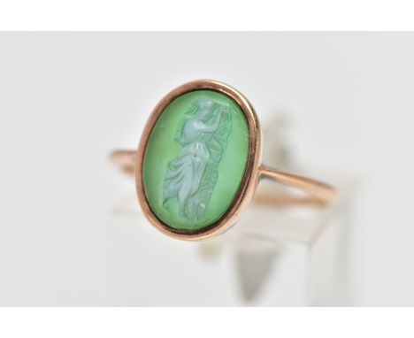 A 9CT ROSE GOLD CAMEO RING, oval green and white chalcedony cameo depicting a lady, collet set stamped 9.375, pinched shoulde