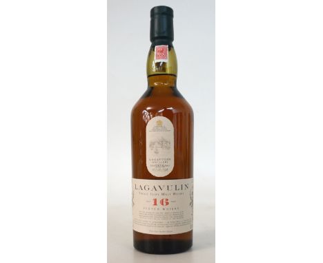 LAGAVULIN 16YO - WHITE HORSE
Before Diageo there was White Horse!  A scarce bottle of the Lagavulin 16 Year Old Single Malt S