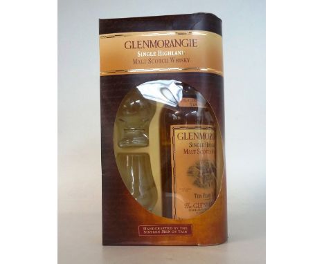 GLENMORANGIE 10YO GIFT BOX
A giftpack from Glenmorangie that contains: GLENMORANGIE 10 YEAR OLD Single Malt Scotch Whisky.  7