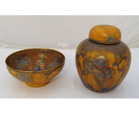 Carltonware oriental design fruit bowl and a matching ginger jar decorated with birds of paradise, leaves and scrolls, (cover