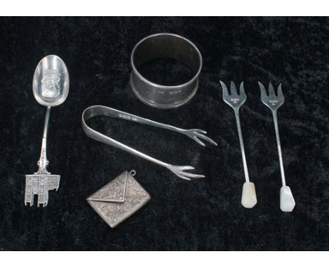 Selected silver items to include a&nbsp;Gourdel Vales &amp; Co. envelope stamp case, Viner's pair of pickle forks, small suga