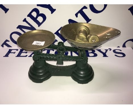 SET OF WEIGHING SCALES