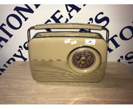 VINTAGE BUSH RADIO