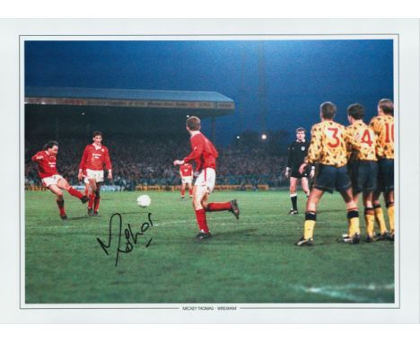 Football Mickey Thomas signed 16x12 colour print pictured scoring for Wrexham against Arsenal in the FA Cup All autographs co