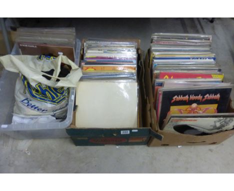 Vinyl - Large collection of LP's featuring rock, pop, compilations, etc with contributions from The Beatles x 10 (White Album