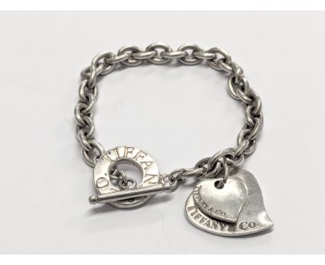 A silver bracelet. 27.9g 