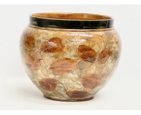 A large Early 20th Century Royal Doulton Autumn Leaf jardiniere/planter. Circa 1902-1910. 35x29cm 