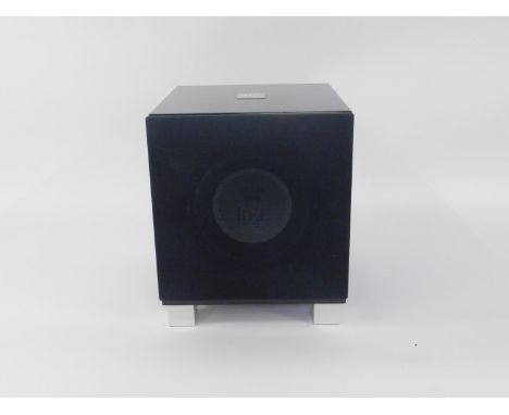 An R E L T/7I sub woofer, No 60065.03, with instructions.