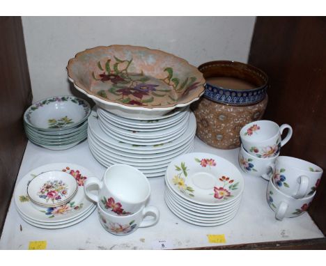SECTION 8 - A quantity of various Royal Worcester tea and dinner wares in mixed patterns, together with a Royal Doulton 'Magn