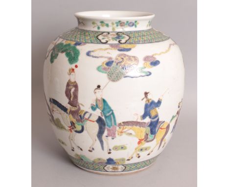 A GOOD QUALITY 19TH CENTURY CHINESE FAMILLE VERTE PORCELAIN VASE, decorated with a continuous scene of riders and attendants 