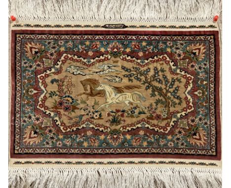 Sehr feiner Seiden Hereke (15 x 15), Signiert, Türkei, um 1960, reine Naturseide, ca, 39 x 27 cm, ca. 2.2 Mio Kn/qm, EHZ: 1 (