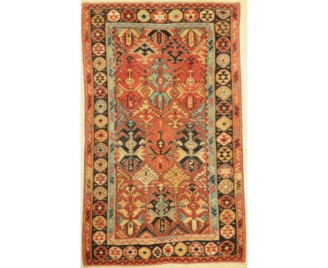 Avar Kelim,   Kaukasus, um 1910/1920, Wolle auf Wolle, ca. 227 x 142 cm, EHZ: 2-3Avar kilim, Caucasus, around 1910/1920, wool