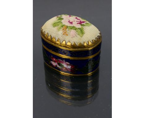 A Vintage Cloisonne dark blue Enamel Flower Needlepoint Hinged Pill Box. 3.5 cm (l) when closed. Enamel appears in very good 