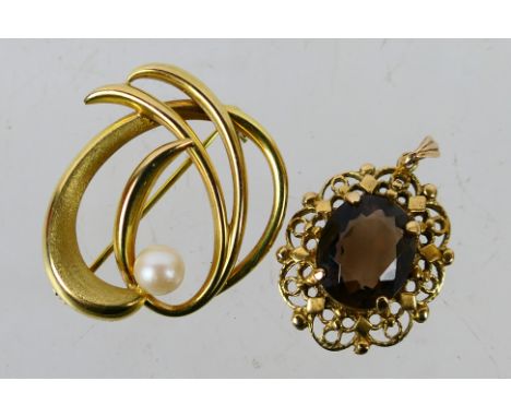 A 9ct yellow gold brooch set with pearl bead and a stone set yellow gold pendant, approximately 6.1 grams all in. [W]