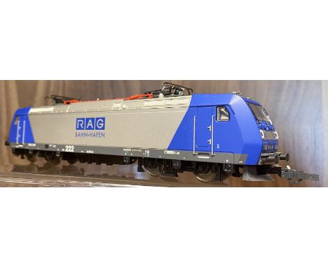 TRIX 22086 RAG Bahn-Hafen Railway Model Train Class 185 as RAG 222