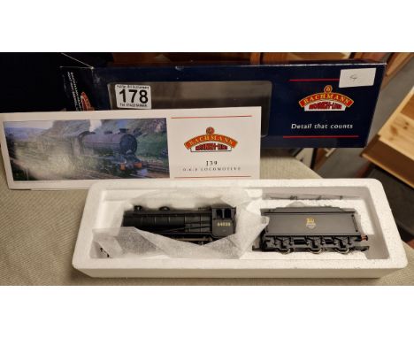 Bachmann 31-861 BR Black E/Crest Loco Train 64838 Railway Model OO Gauge