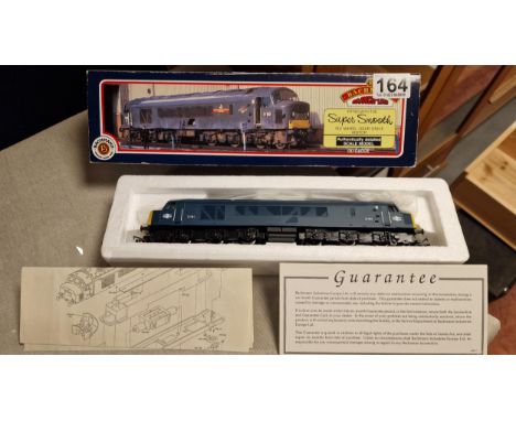 Bachmann 31-078 OO Gauge D181 BR Blue Diesel Train Railway OO Gauge Model