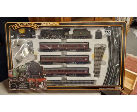 Mainline Railways Train Set 46100 OO Gauge Royal Scot BR Express Railway Model