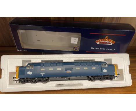Bachmann 32-525NRM BR Class Deltic 55002 KOYLI Blue Livery OO Gauge Boxed Railway Train Model Toy