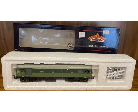Bachmann BR 32-400 Green D7645 Diesel Loco Railway Train OO Gauge Model