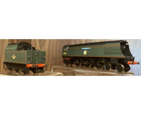 Hornby Winston Churchill 34051 OO Gauge Railway Train Model Toy