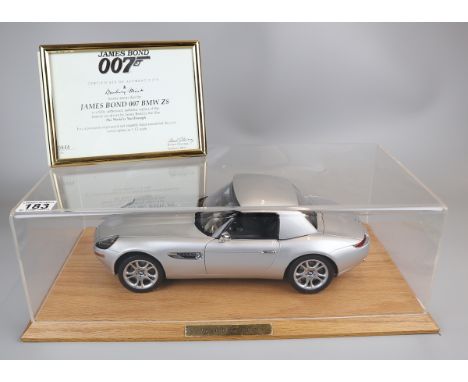 1/12 scale diecast James Bond BMW Z8 as driven in the World is not Enough with interchangeable hardtop roof in display case w