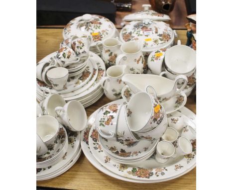 A modern Wedgwood dinner and tea service, in the Eastern Flowers pattern 