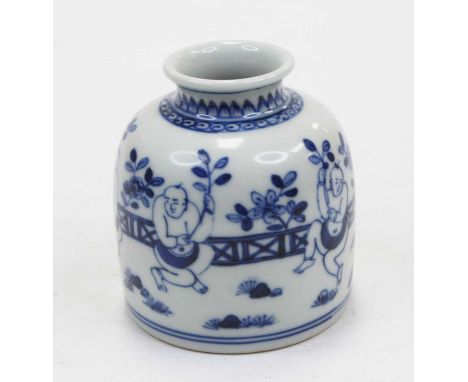 A Chinese export blue and white vase, of bell shape, underglaze decorated with various figures within a garden, h.8.5cm