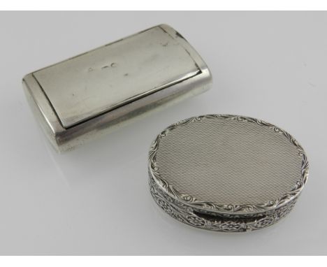 A George IV silver snuff box, together with a white metal snuff box of oval form. (2)