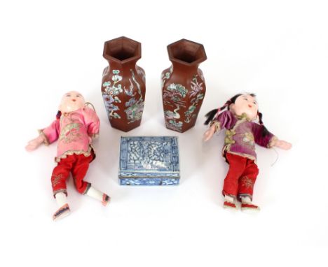 A pair of Yi Sing vases, having enamel painted decoration of cranes and foliage, 17cm high; a Chinese blue and white box and 