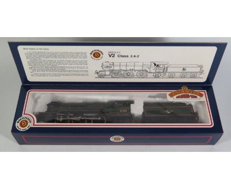 A Bachmann Branch-Line OO-Gauge 31-554 V2 60903 Double Chimney BR Green, boxed as new 