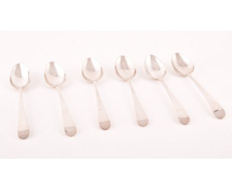 A set of six George III Scottish silver dessert spoons, hallmarked Edinburgh 1807, by Alexander Edmonstoun III, old English p