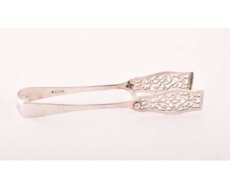 A pair of Edwardian Old English silver asparagus tongs, hallmarked England, by Martin, Hall &amp; Co, 20.5cm long, 3.8 ozt / 