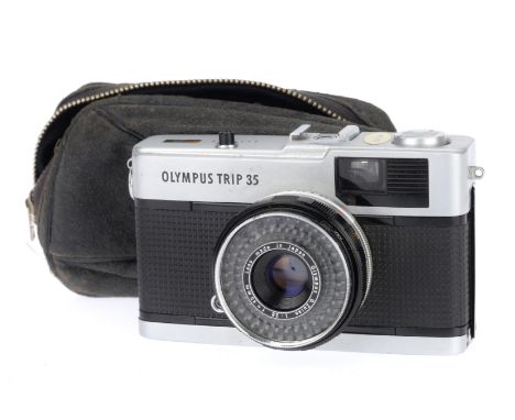 An Olympus Trip 35 Compact Film Camera chrome, serial no.3552504, with a D.Zukio f/2.8 40mm lens, body F, shutter fires, aper