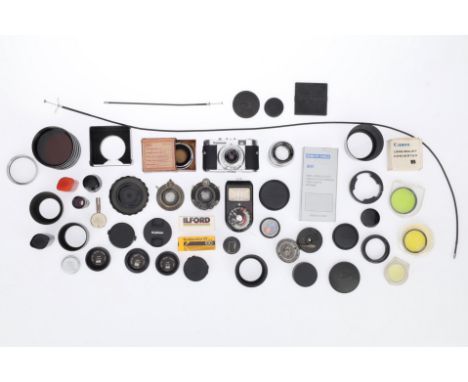 A Selection of Mixed Photographica, to include a Voigtlander Vito B camera, shutter not working correctly, body G, optics G, 