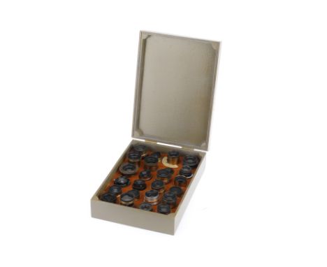 A Presentation Box of Screw Mount Lenses, to include a Ross Zeiss Convertible Anastigmat 6 inch, a Switft and Sons 5½ inch, a