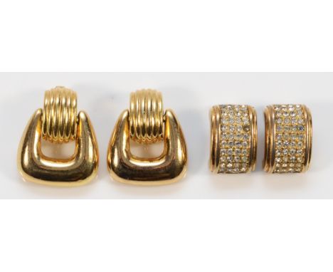Christian Dior, two pairs of gilt metal clip on earrings, 28mm, 36g