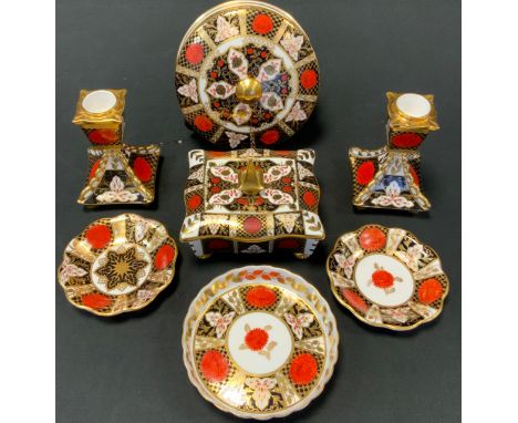 An Abbeydale shaped rectangular trinket box and cover, 12cm wide, printed mark;  circular Powder Bowl and cover, 14.5cm diame
