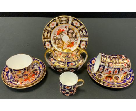 A Royal Crown Derby 2451 pattern twin handled oval sucrier and cover, two side plates, three cups and saucers etc (10) 