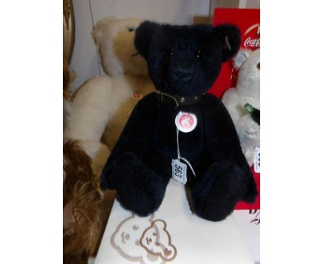 A boxed Steiff classic bear
