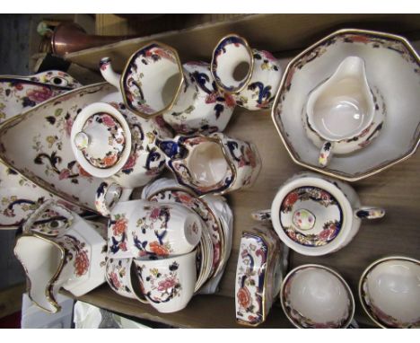 Mason's "Mandalay" tea service comprising 6 cups, 6 saucers, 6 side plates, teapot, sucrée and milk jug and other matching de