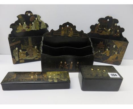 CHINOISERIE PAPIER MACHE, pair of decorative wall bracket holders, similar stationery rack and 2 lidded boxes