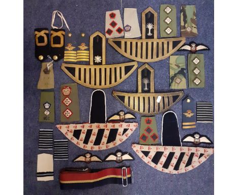 Ceremonial British Army drummer's and other military cloth shoulder wings and cloth badges together with RAF wings and a canv