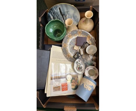 Eclectic mixed lot featuring decorative porcelain plates, Wedgwood-style jasperware, vintage vases, commemorative coins, ephe