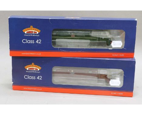 Bachmann OO Gauge Two Class 42 Diesel Locomotives 32050DC Champion BR D809 DCC On Board and 32051 Zenith BR D867 21DCC (both 